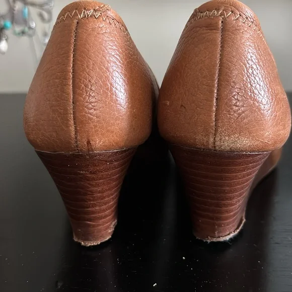 Tory Burch peep toe wedges - Picture 4 of 4